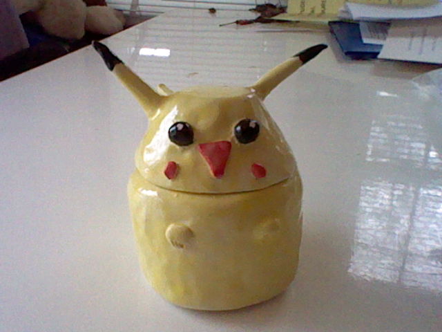 My pikachu pot ^-^ Hni_0016