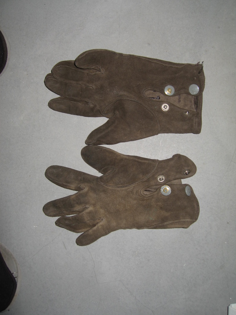 Authentification paire de gants en cuir Uitrus13