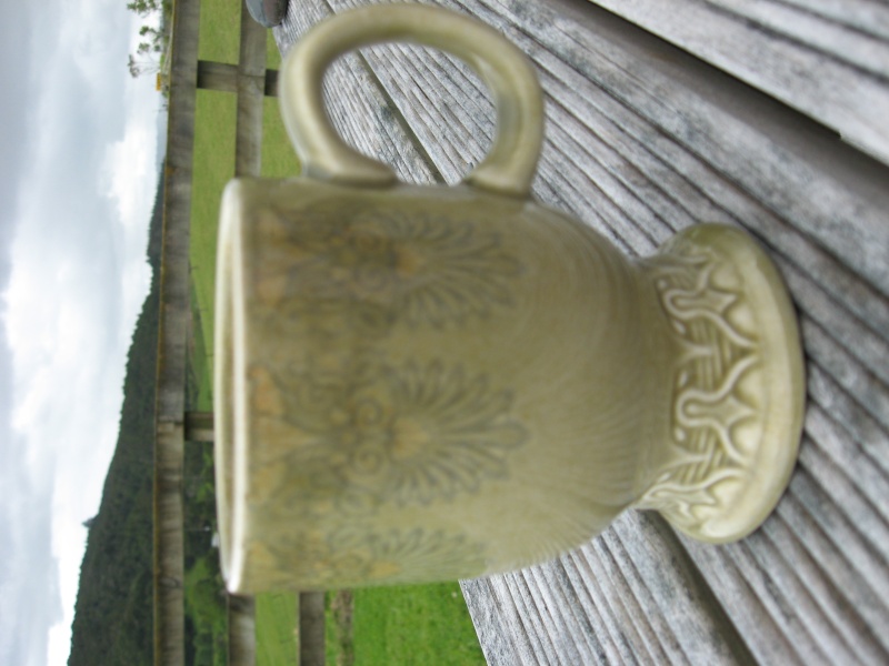 Is this mug/cup Crown Lynn? Img_3511