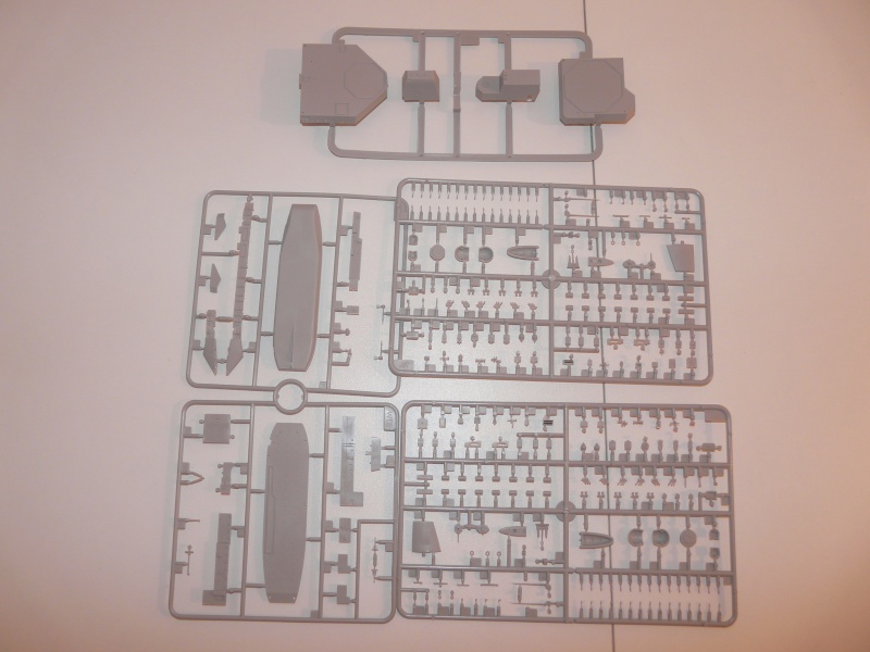 USS NEW-YORK  1/350 de chez REVELL P1050923