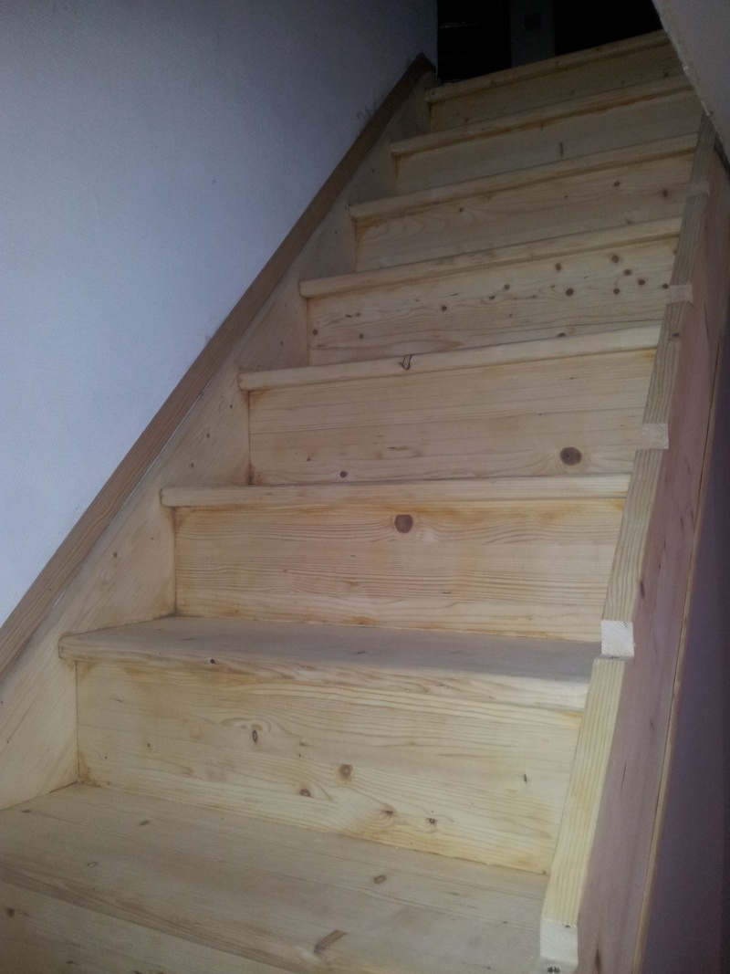 Helppppppp je ne sais plus quoi mettre sur mon escalier 20131144