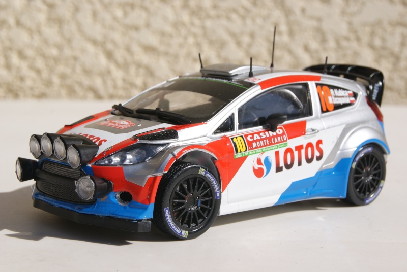 Ford Fiesta RS WRC 2014 R.Kubica - Page 7 Dsc09417