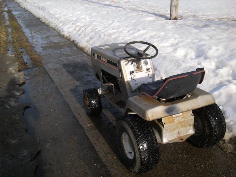 tractor - 1982 Craftsman LT11 Trail/Mud/Woods Tractor 2014-013