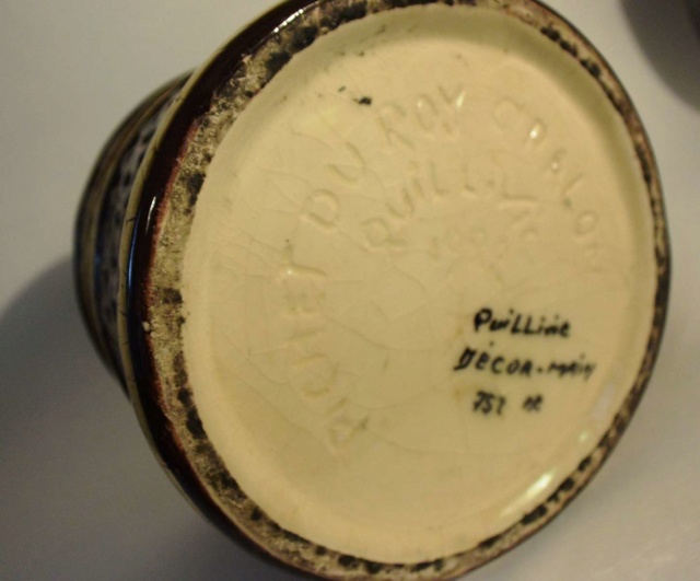 "Pichet du Roy Gralon" signé Quillivic 1922 en creux sans Quimper.... _copi444