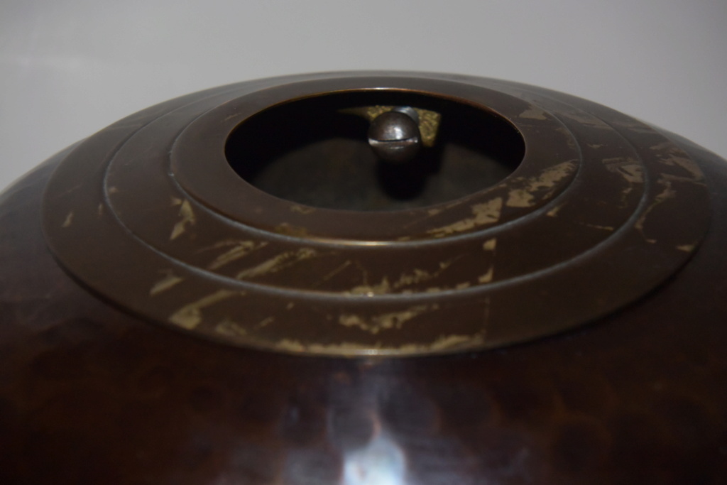 vase martelé aux deux métaux Dsc_1362