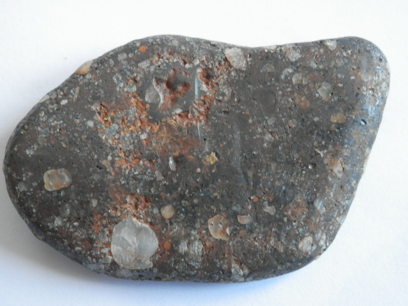 identification pierre P7050010