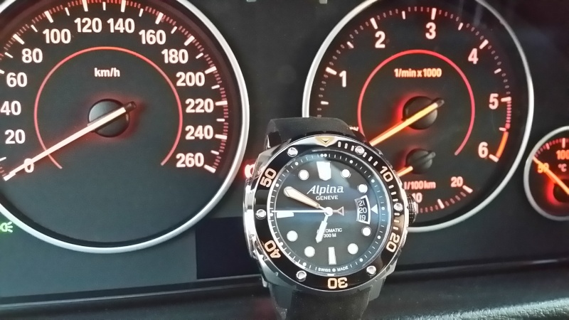 De retour de Pithiviers... Une Alpina Extreme diver 300 Orange sur le poignet... 20140318