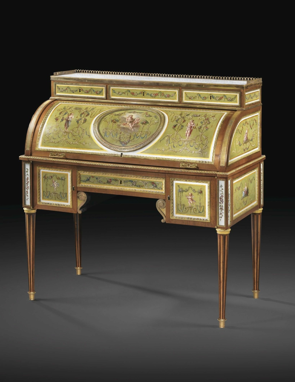 tôle - Mobilier du XVIIIe siècle décoré de tôle peinte et vernie 0307ae10