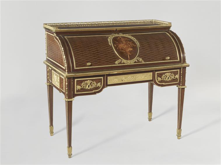 Mobilier de Marie-Antoinette au palais des Tuileries 10-53810