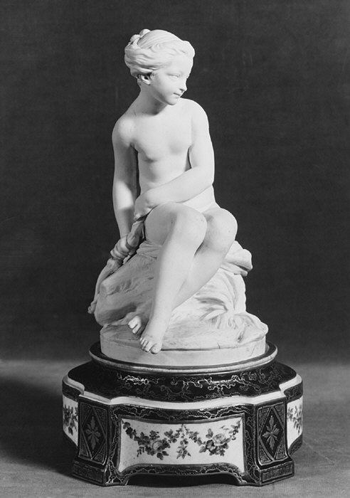 L'Amour menaçant de Falconet, l'oeuvre sculptée la plus reproduite au XVIIIe siècle et après ?  13451210