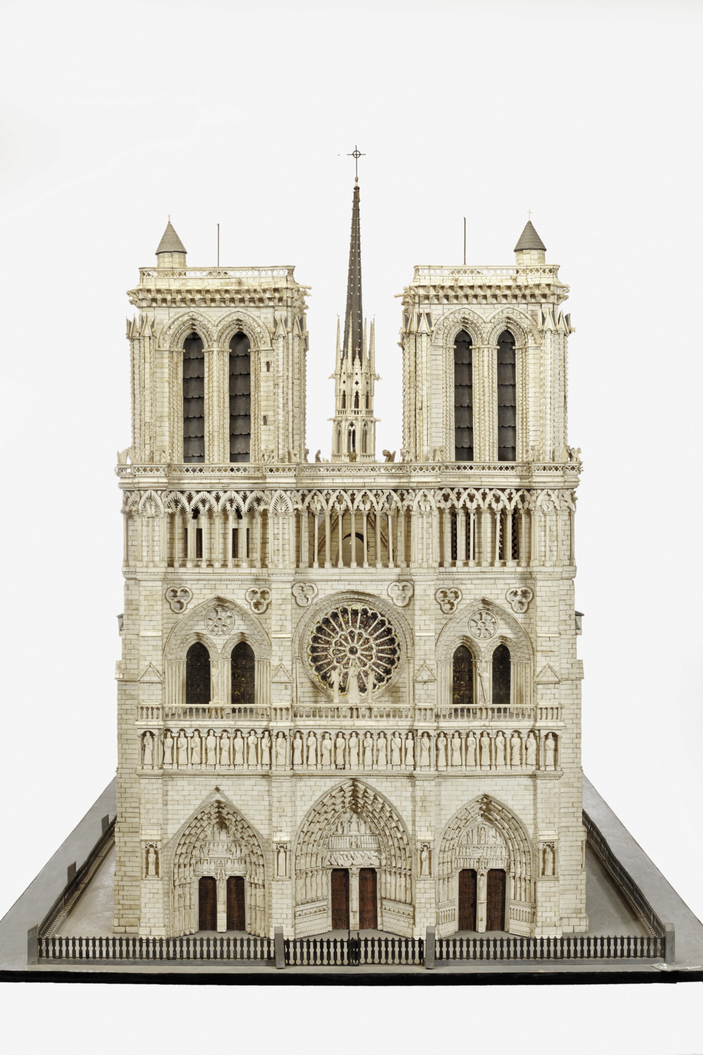 Maquettes historiques de la cathédrale Notre-Dame de Paris 2017_p13