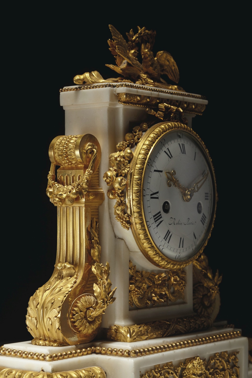 Pendules et horloges de Marie-Antoinette - Page 3 2019_n86