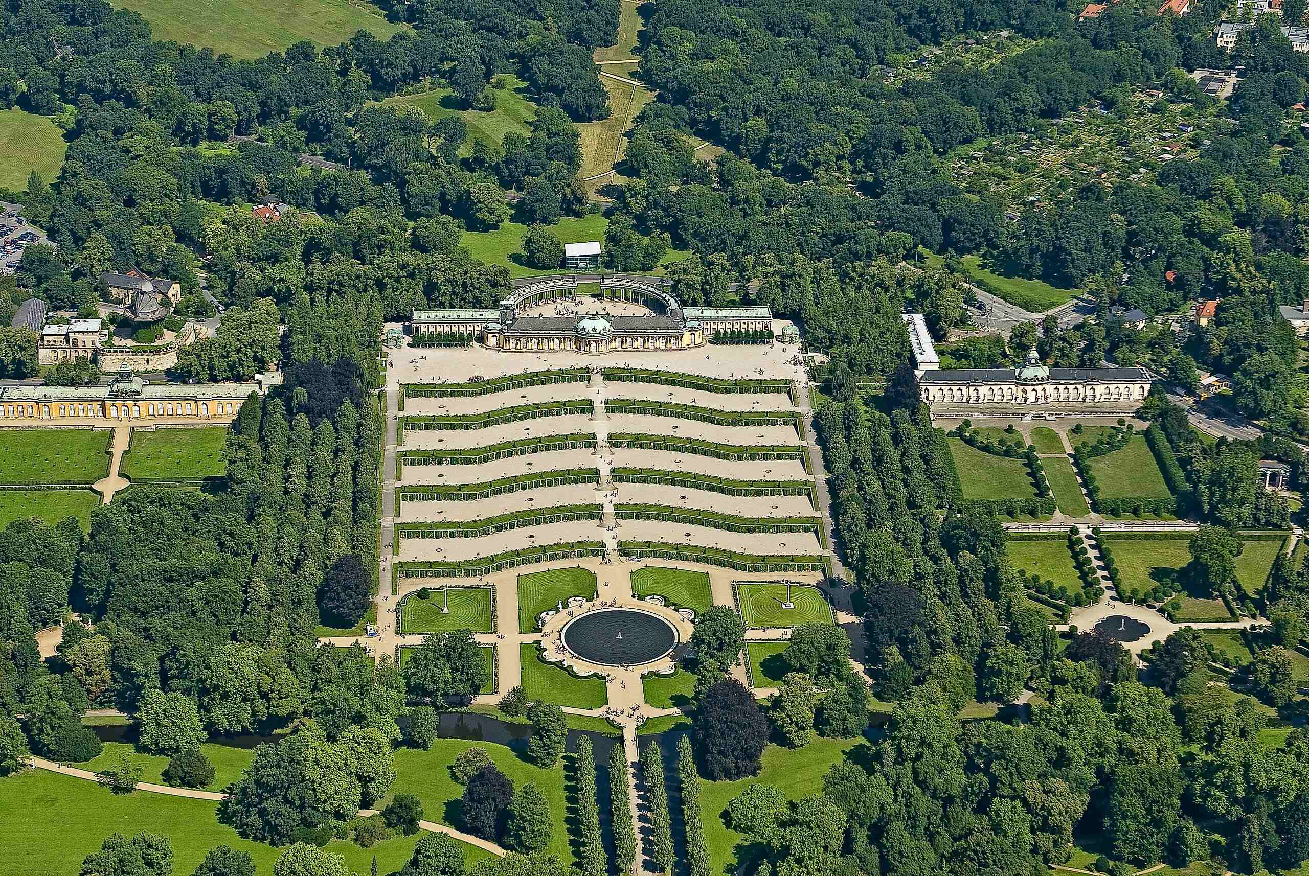 Le palais et le parc de Sans-souci, ou Sanssouci, à Potsdam  - Page 2 2560px16