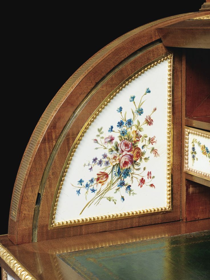 tôle - Mobilier du XVIIIe siècle décoré de tôle peinte et vernie 321310