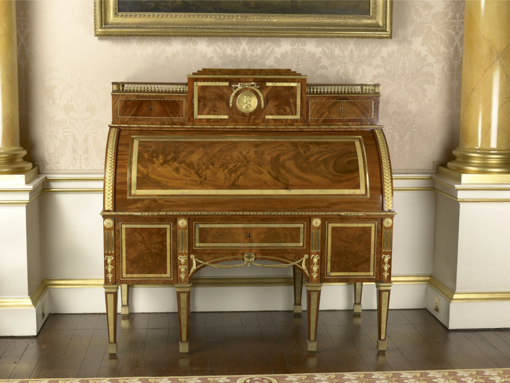 Le mobilier de l'ébéniste David Roentgen (1743-1807) 50773410