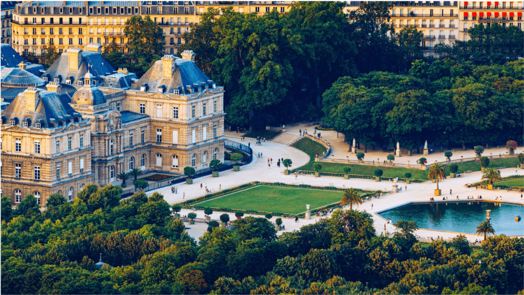 Les jardins et le palais du Luxembourg (Paris) - Page 4 6194df10