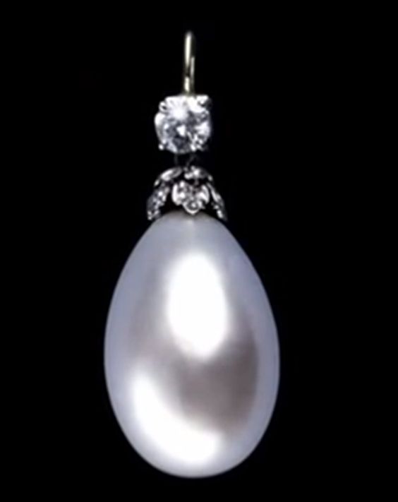 perles - Quatre perles parmi les plus célèbres au monde : La Régente (Perle Napoléon), La Pélégrina, La Pérégrina, La perle de Marie-Antoinette 71d8d710