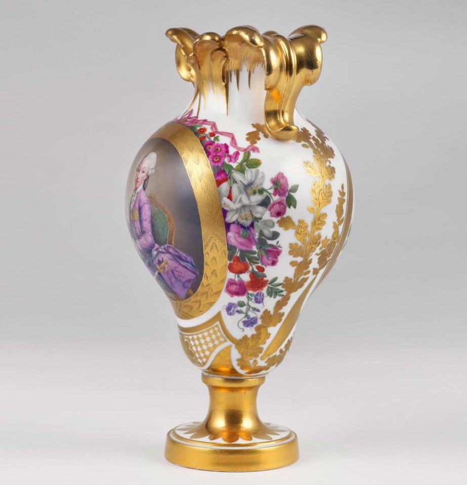 Le premier vase en porcelaine de Sèvres acheté par Marie-Antoinette en 1774 9121_s10