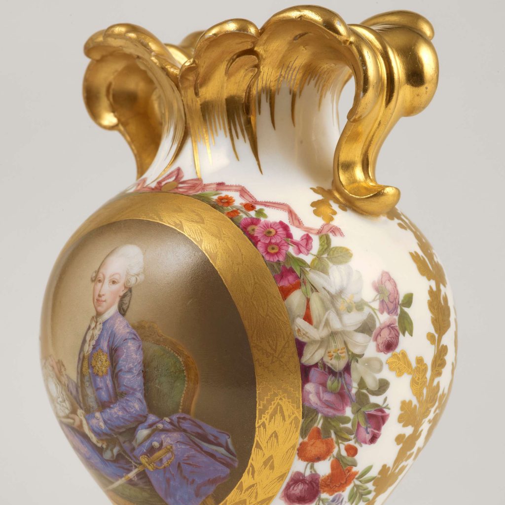 Le premier vase en porcelaine de Sèvres acheté par Marie-Antoinette en 1774 9121_s11