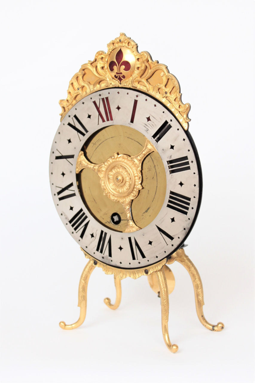 Horloges et pendules du XVIIIe siècle - Page 4 A-fine10