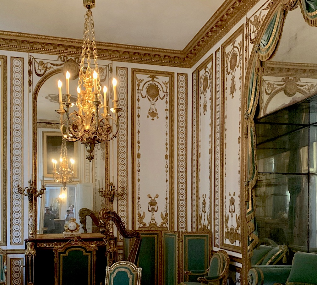 doré - Le Cabinet doré de la Reine à Versailles A66a5510