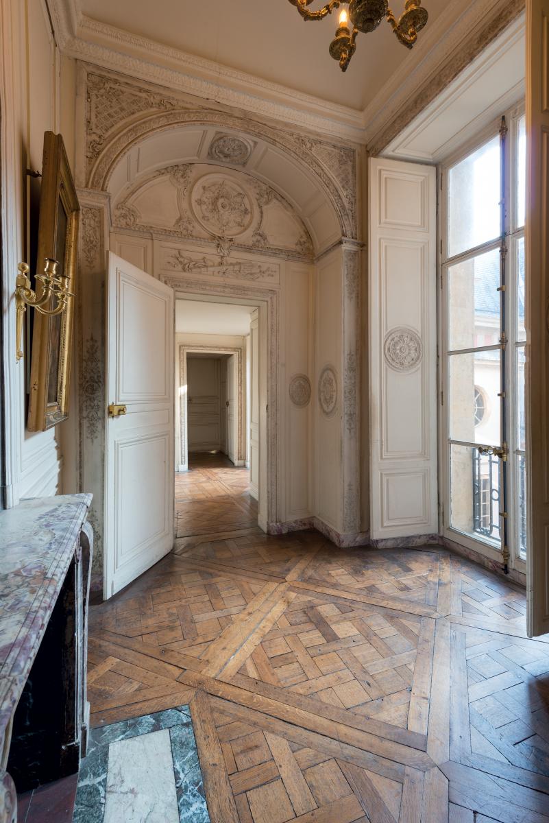 Les salles-de-bains de Marie-Antoinette à Versailles - Page 2 Cabine10