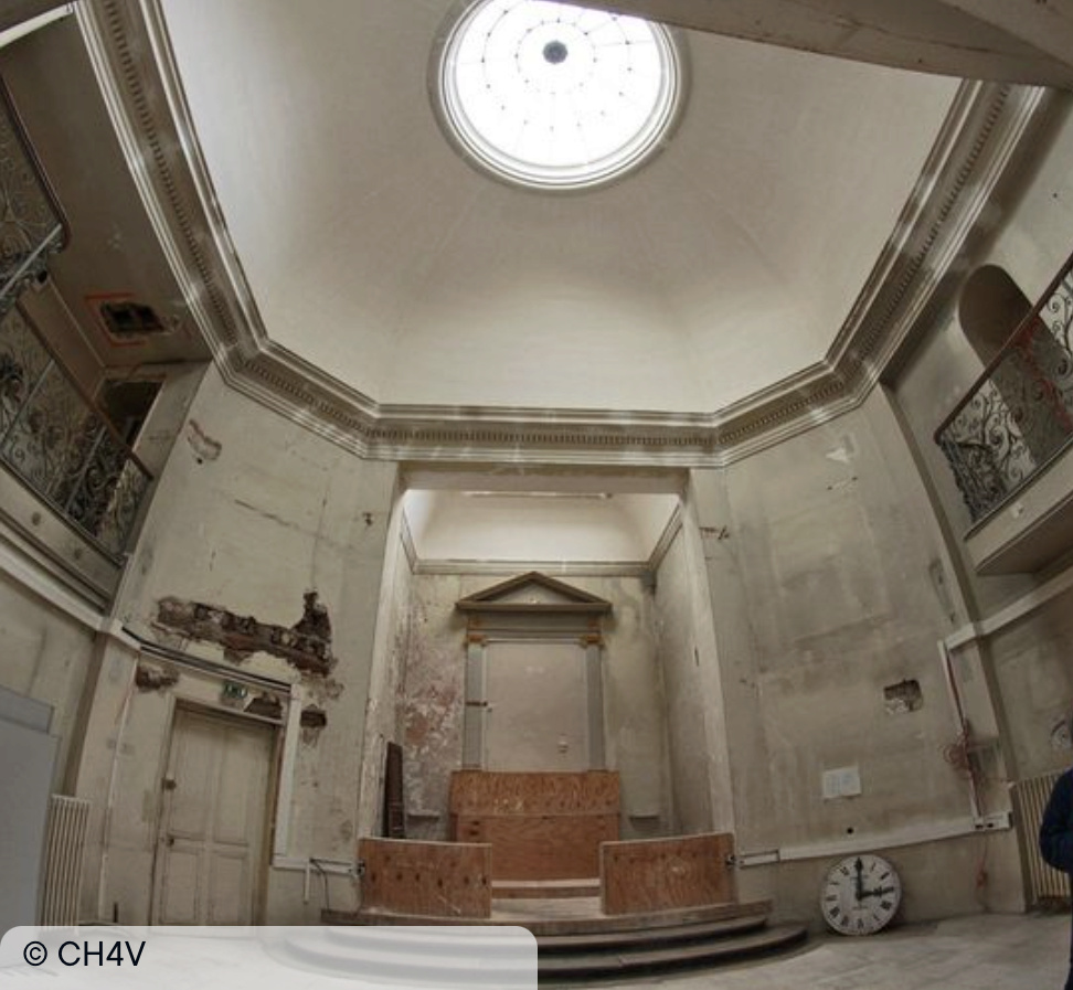 La chapelle de l'ancien hospice de Marie-Antoinette, à Saint-Cloud Capt1053