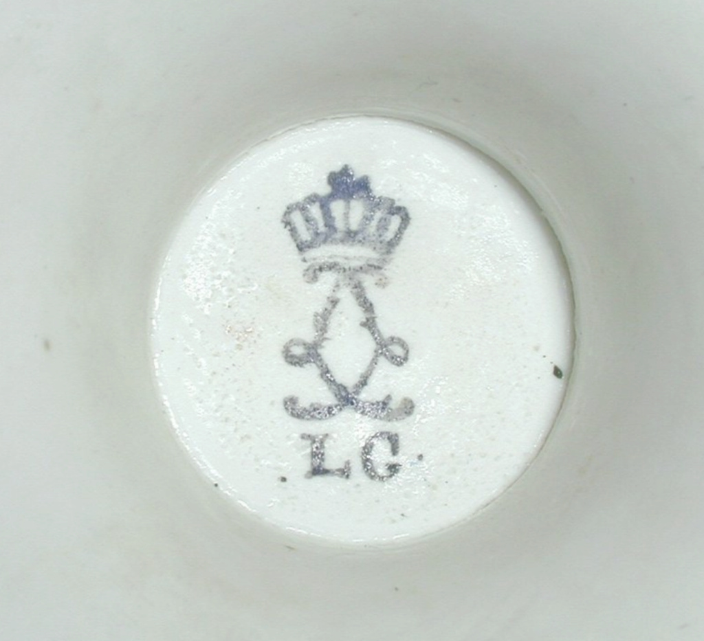 Les services en porcelaine de Sèvres de Louis XVI Capt2712