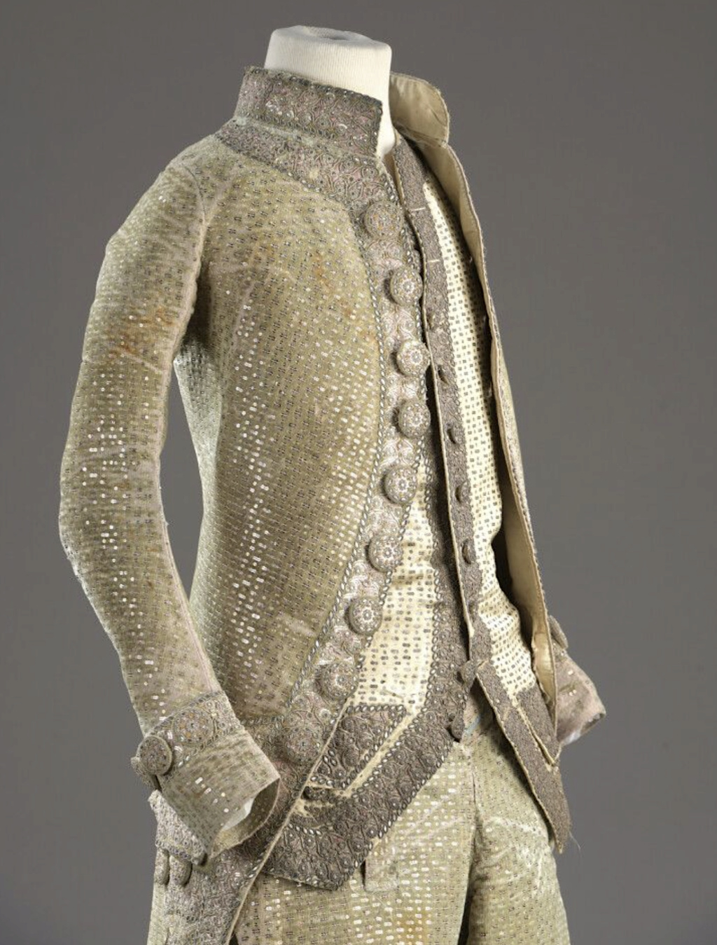 La mode et les habits masculins au XVIIIe siècle - Page 4 Capt3266