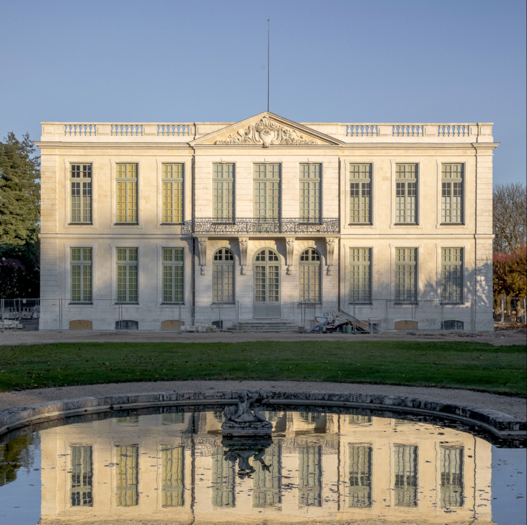 Le château de Bouges, le Petit Trianon du Berry Capt3450