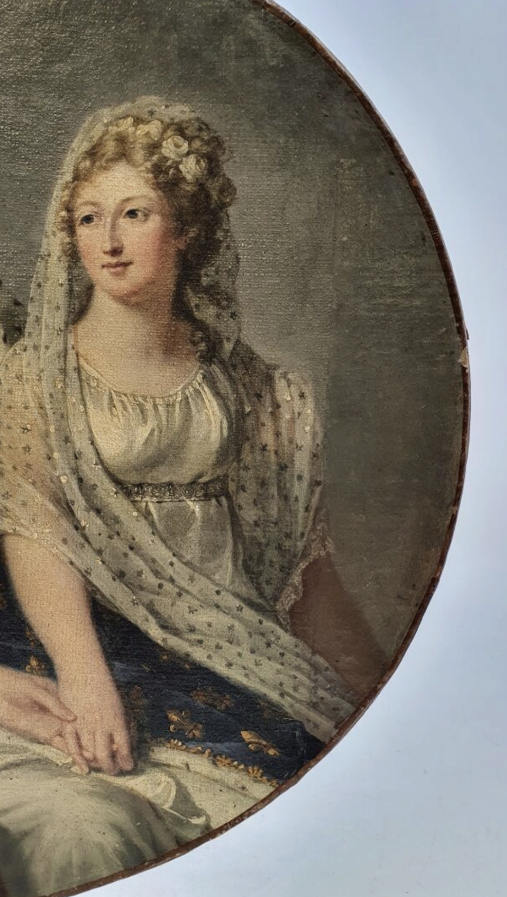 Portraits de Marie-Antoinette costumée à l'antique, ou en vestale, par et d'après F. Dumont  - Page 2 Capt3665