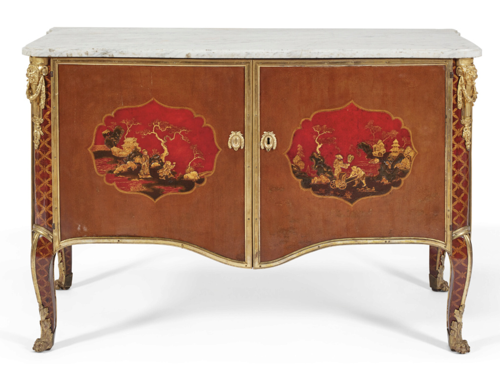 Marques du mobilier et sceau du Garde-Meuble de la reine Marie-Antoinette Capt4370