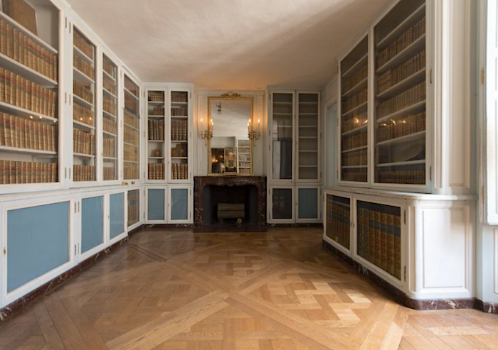 Les cabinets intérieurs de Marie-Antoinette au château de Versailles - Page 3 Capt5226