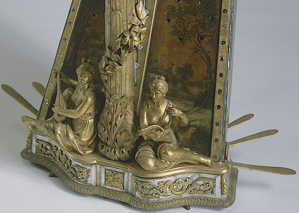 harpe - La harpe, ou les harpes, de Marie-Antoinette Captu134