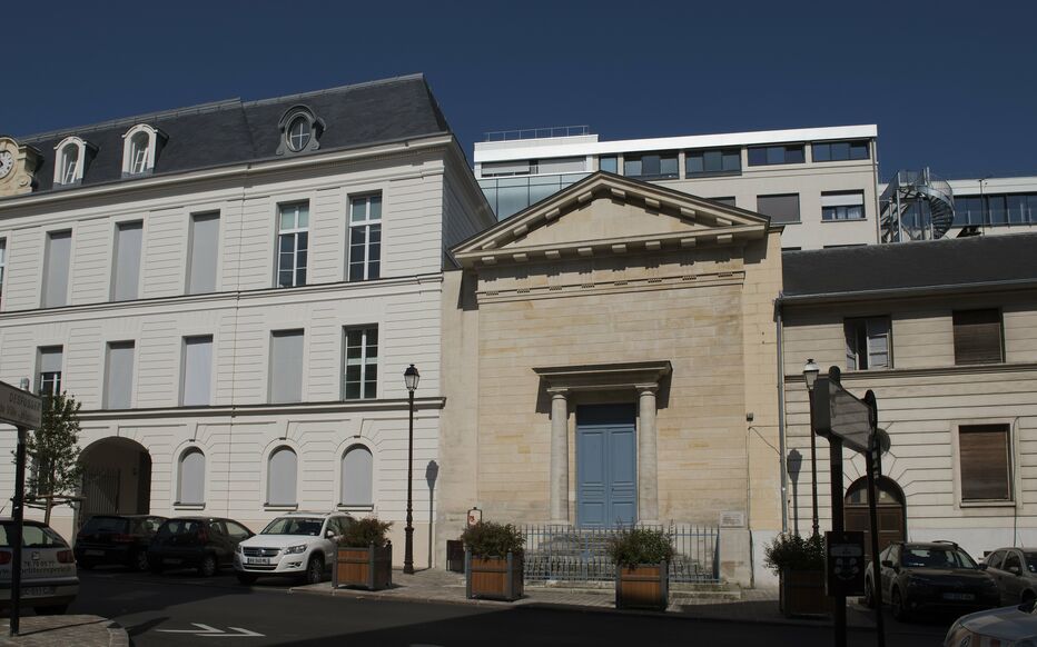 La chapelle de l'ancien hospice de Marie-Antoinette, à Saint-Cloud Chapel17