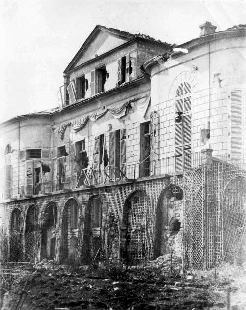 La pavillon de Breteuil, trianon du château de Saint-Cloud Damage10