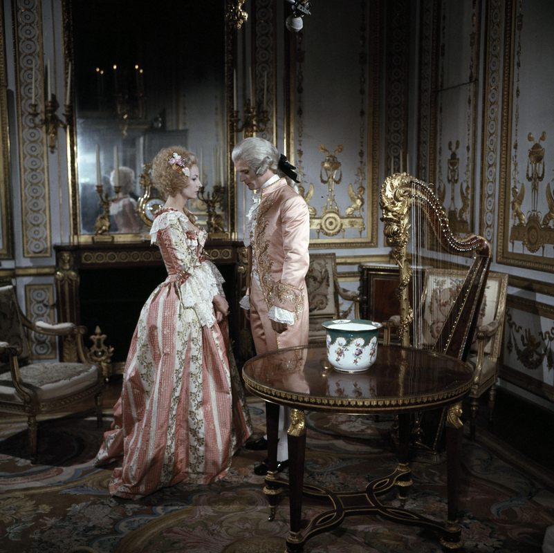 Série Marie Antoinette (1975) de Guy-André Lefranc, avec Geneviève Casile - Page 2 Dvd_ma15