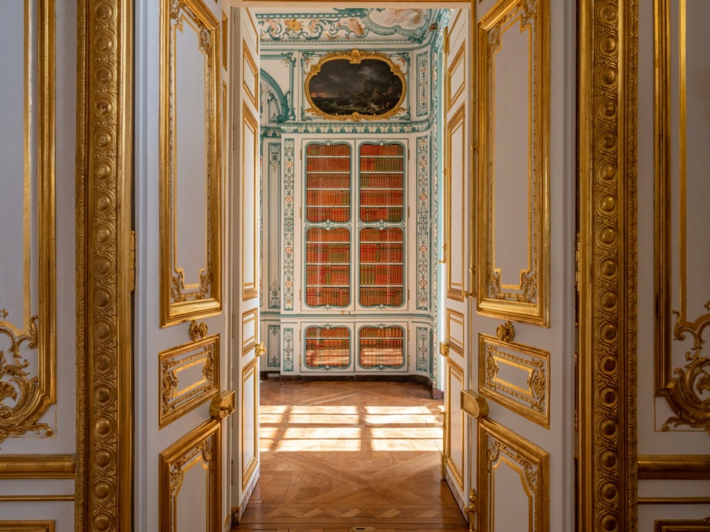 Exposition Versailles : Louis XV, goûts et passions d'un roi  Fn9o6i10