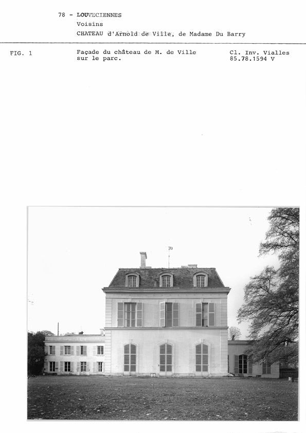Le domaine de Mme du Barry à Louveciennes : château, pavillon de musique et parc - Page 5 Ia000510