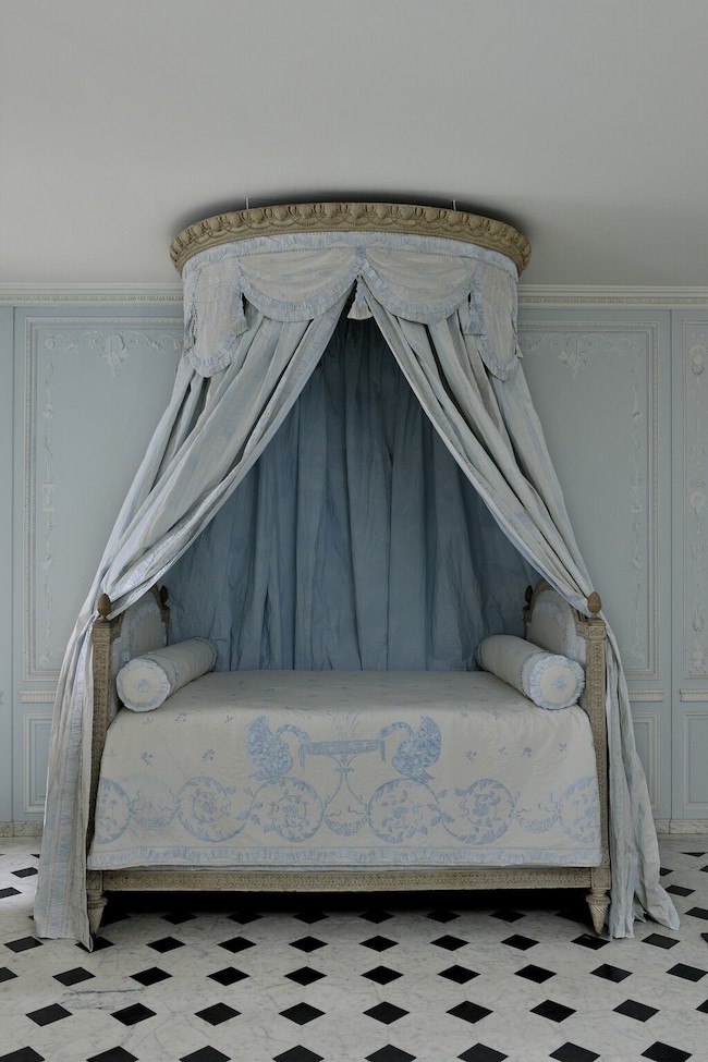 Les salles-de-bains de Marie-Antoinette à Versailles - Page 2 Image108