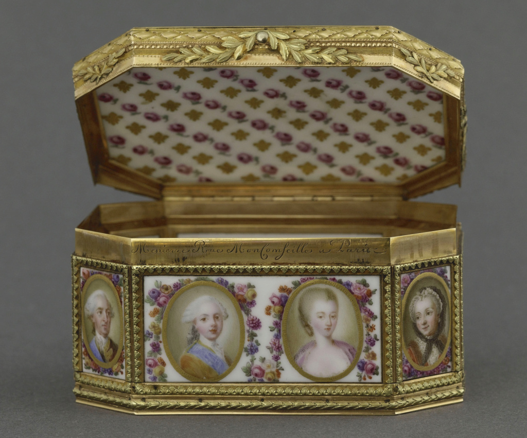 Tabatières et boîtes à portraits de Marie-Antoinette et de la famille royale - Page 2 Image482