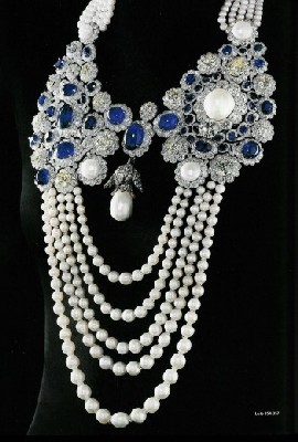 perles - Quatre perles parmi les plus célèbres au monde : La Régente (Perle Napoléon), La Pélégrina, La Pérégrina, La perle de Marie-Antoinette La-reg10