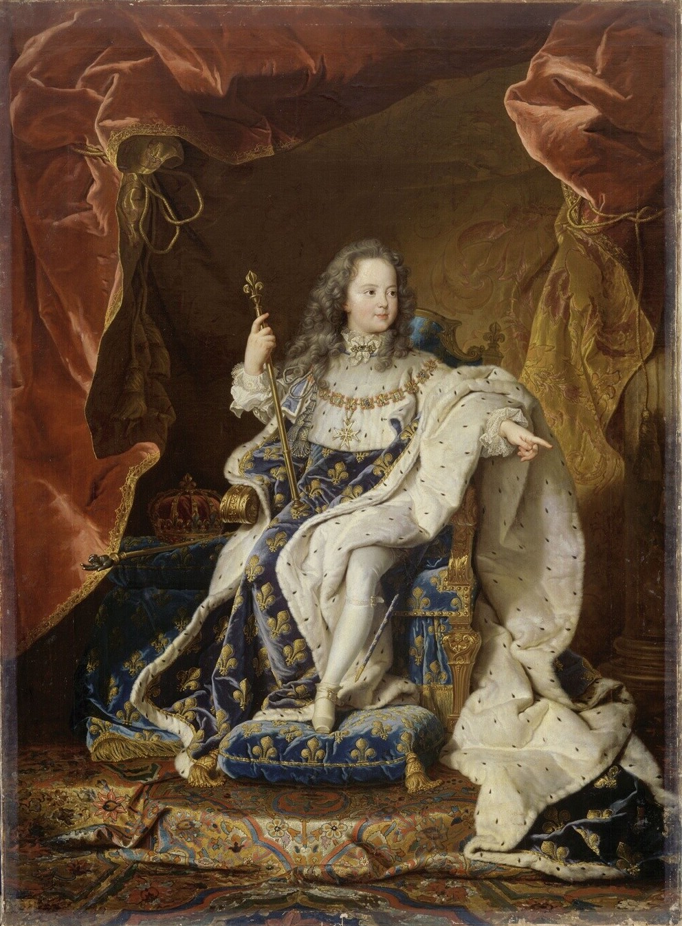 Les couronnes de la reine Marie Leszczynska et du roi Louis XV Louis_39