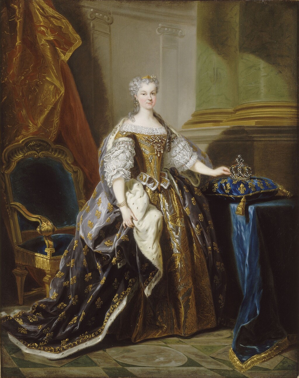 Les couronnes de la reine Marie Leszczynska et du roi Louis XV Marie11