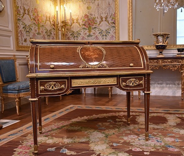 Mobilier de Marie-Antoinette au palais des Tuileries Oig_9810