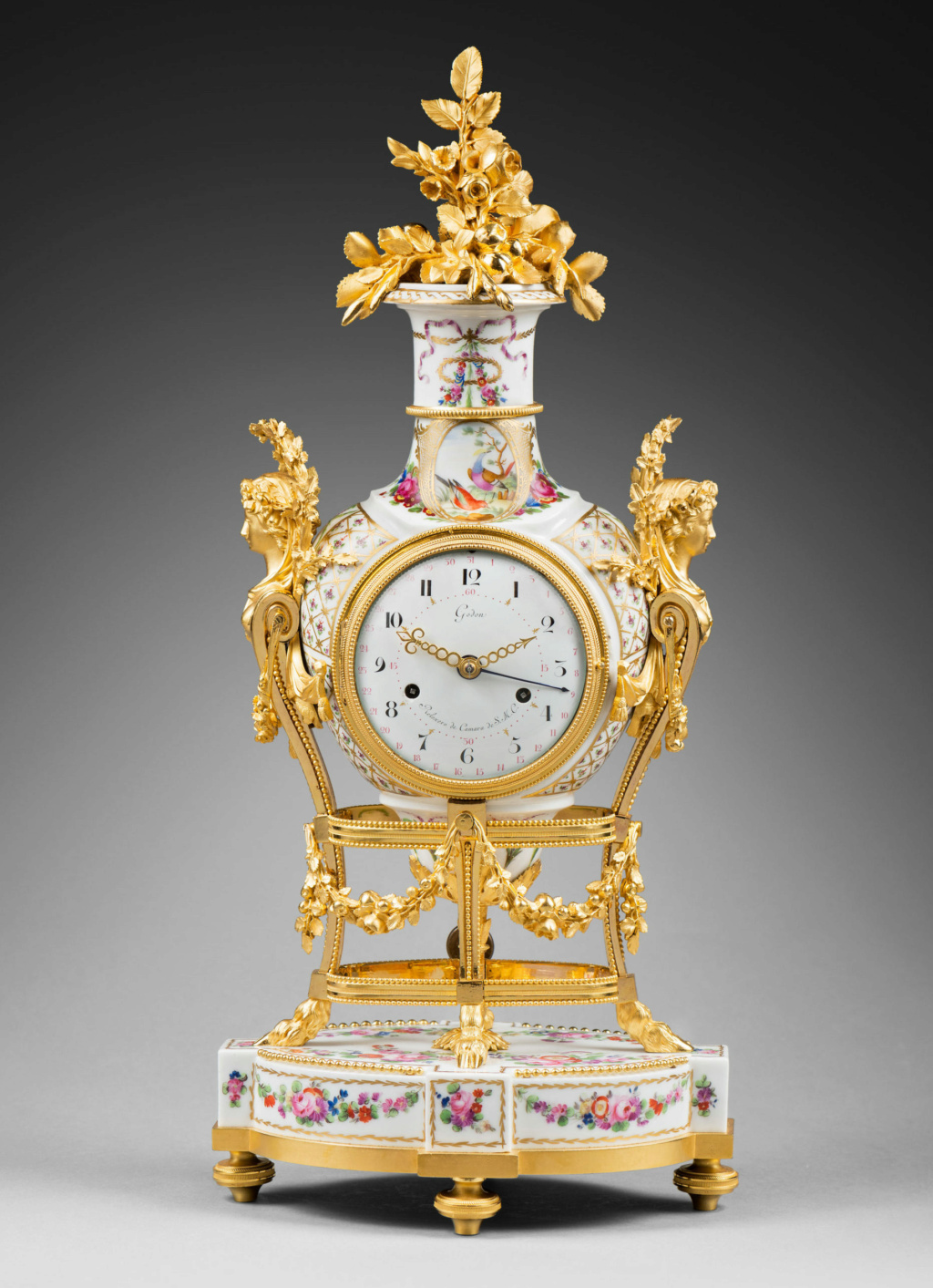 Pendules et horloges de Marie-Antoinette - Page 4 Pendul19