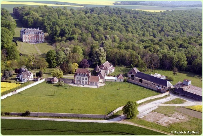 Les abbés-comtes de Saint-Farre et de Saint-Albin, demi-frères de Louis-Philippe d'Orléans, dit Philippe Egalité Photo510