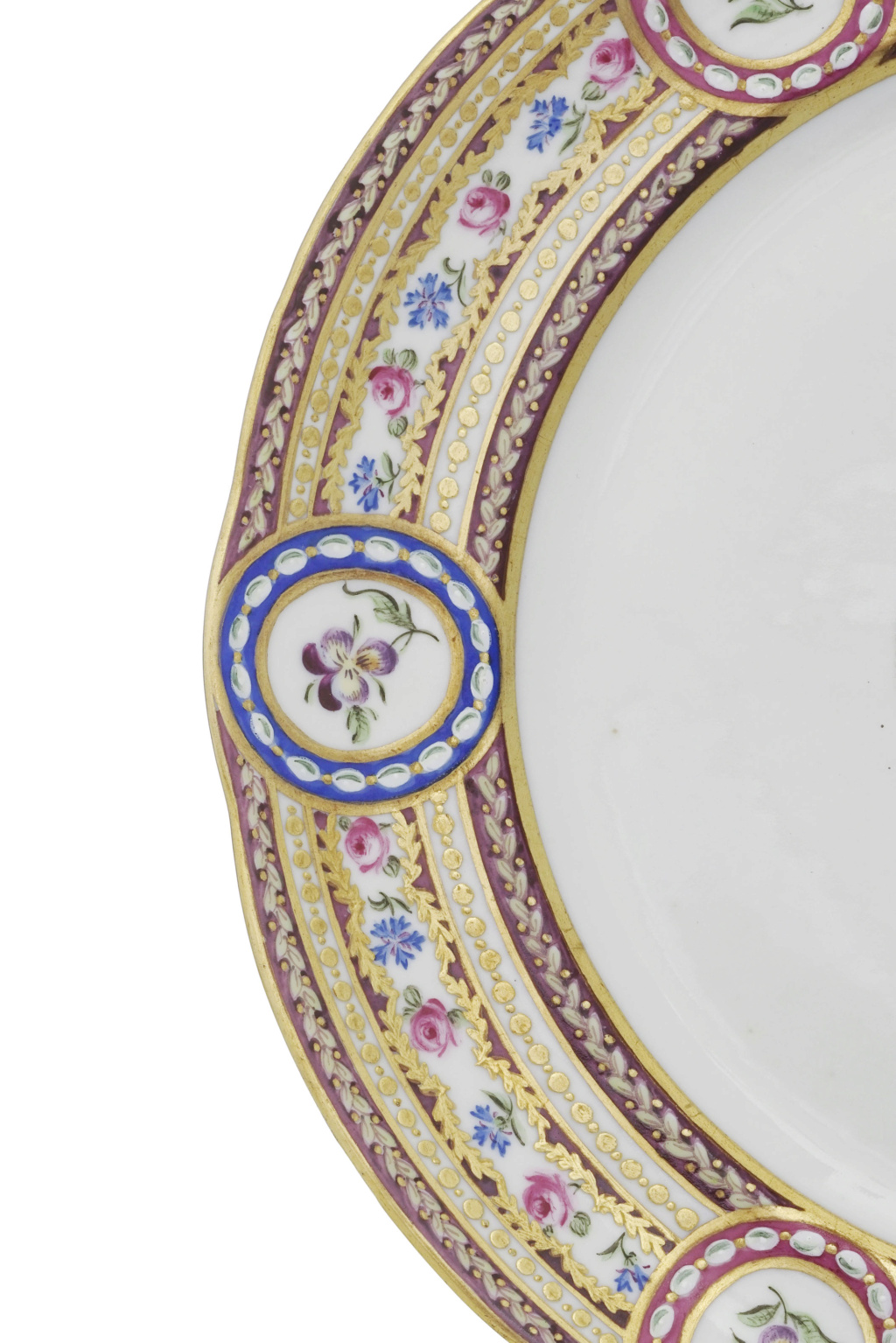 Service en porcelaine de Sèvres "à décor riche en couleurs et riche en or" de Marie-Antoinette Piguet16