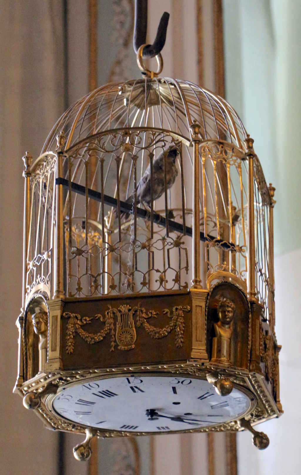 Les pendules cages et oiseaux automates du XVIIIe siècle - Page 2 Reggia10