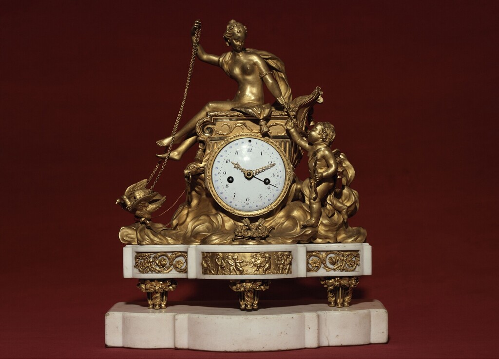Pendules et horloges de Marie-Antoinette - Page 2 Robert15